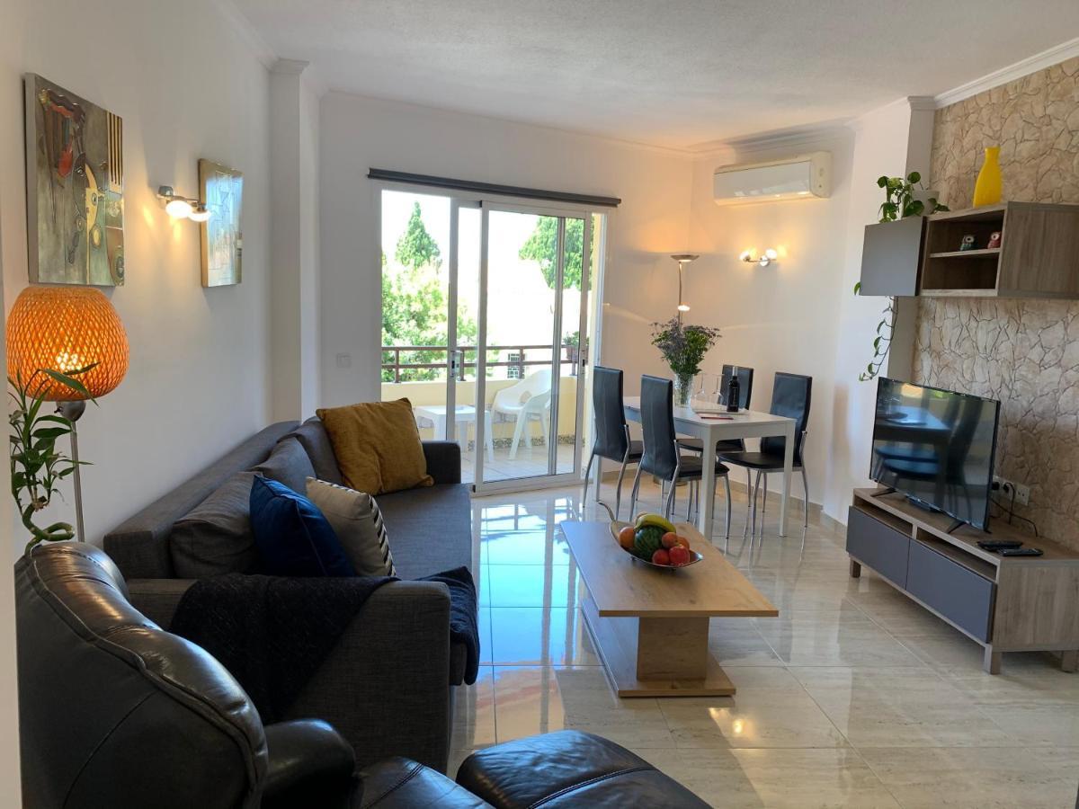 Apartment Duquesa De Espana ตอร์เรโมลิโนส ภายนอก รูปภาพ