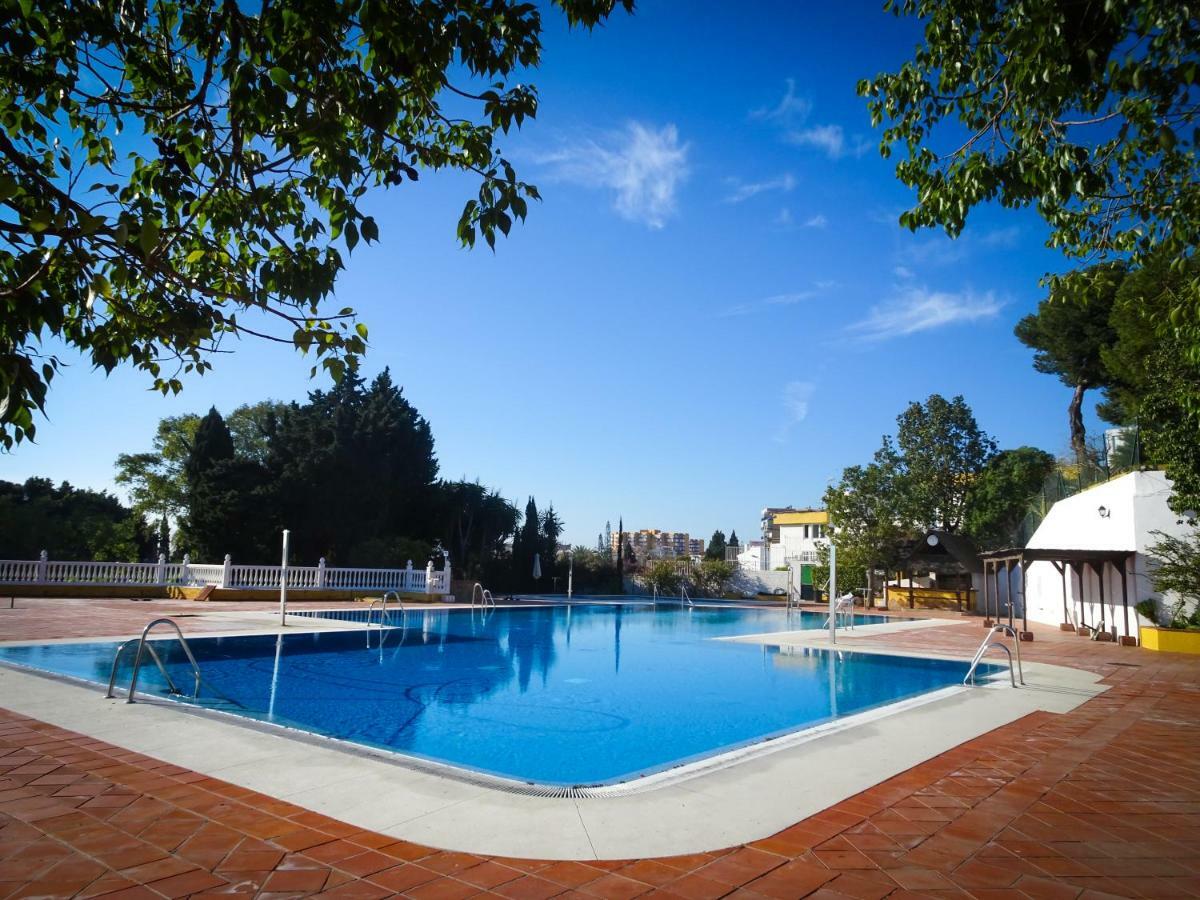 Apartment Duquesa De Espana ตอร์เรโมลิโนส ภายนอก รูปภาพ